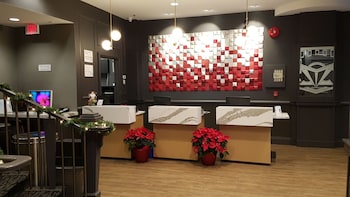 Hotel entrance and lobby at Quality Inn & Suites