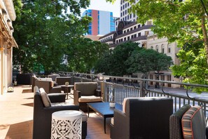 Bar (on property) - The Stephen F Austin Royal Sonesta Hotel (Austin)