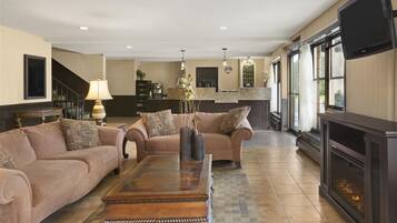 32-inch flat-screen TV with cable channels, TV