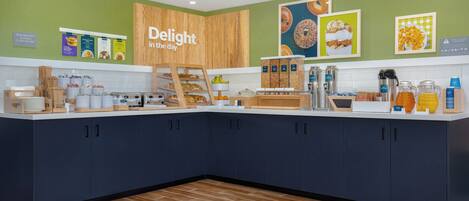 Free daily continental breakfast