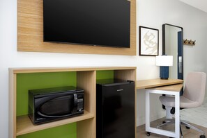 Desk, free WiFi, bed sheets, alarm clocks - Spark by Hilton Edmundston (Edmundston)
