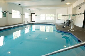Indoor pool, outdoor pool - Phoenix Inn Suites Eugene (Eugene)