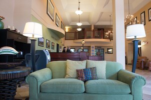 Sala de estar en el lobby