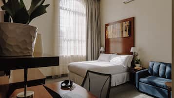 Superior Room, Kitchenette | 1 bedroom, premium bedding, in-room safe, desk