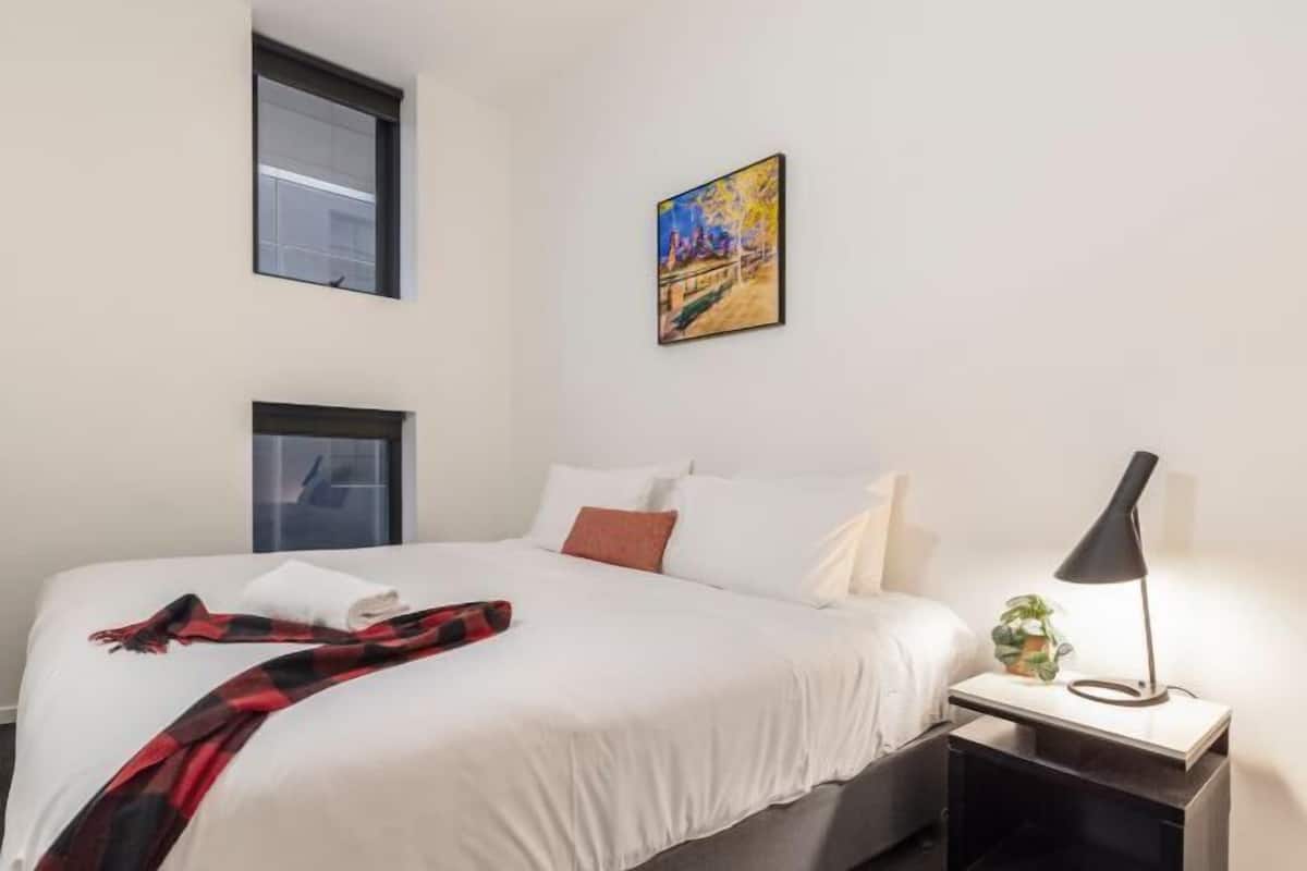 Desk, iron/ironing board, free WiFi, bed sheets