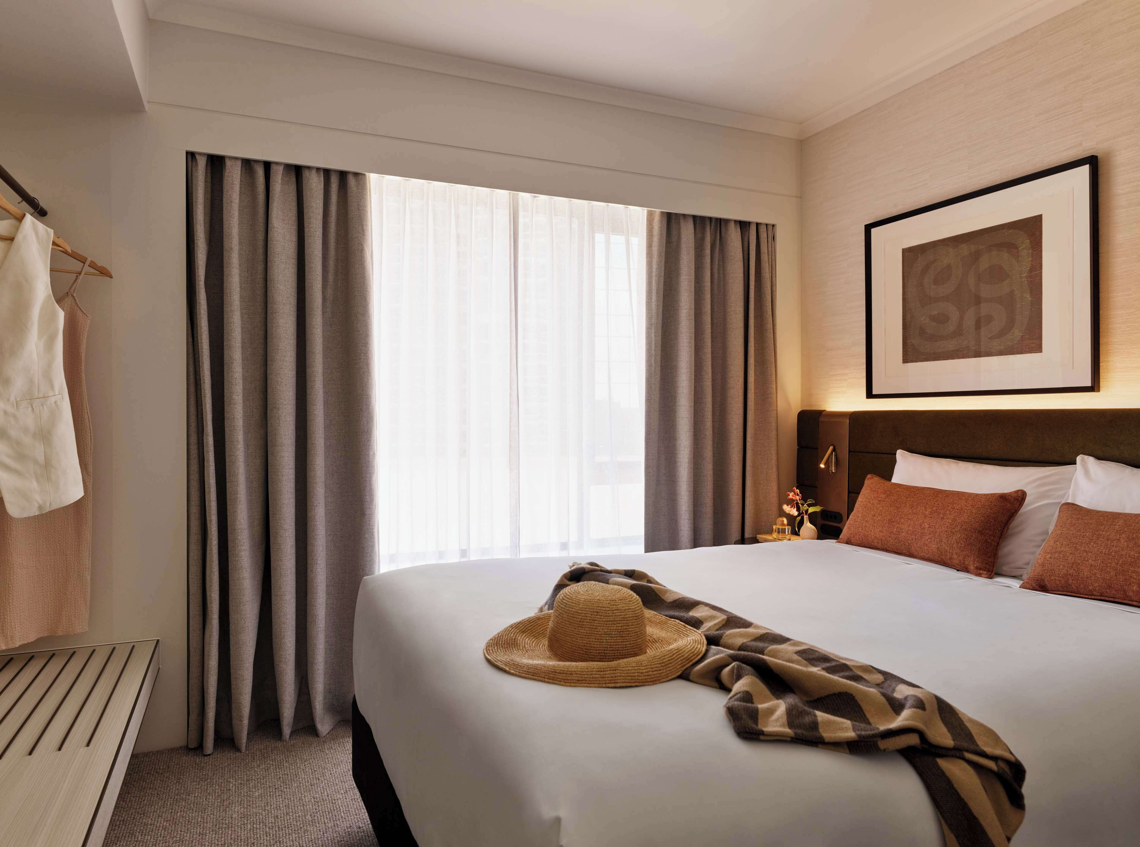 Minibar y caja de seguridad en la habitación 