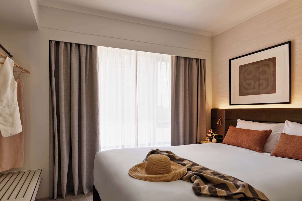 3 bilik tidur, bar mini, peti besi dalam bilik