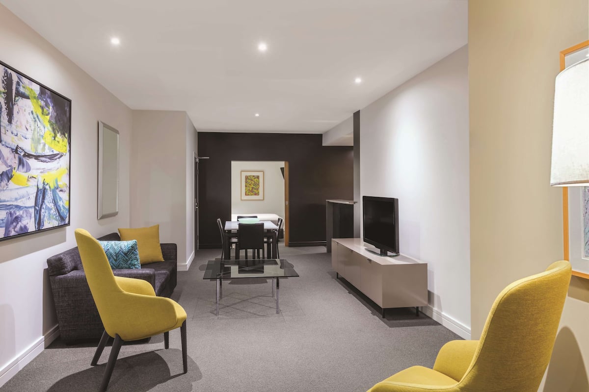 1 bedroom, in-room safe, desk, laptop workspace