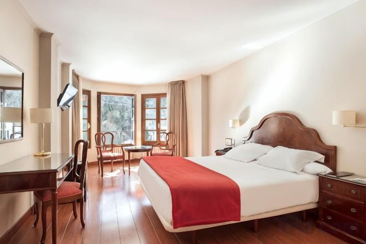 Triple Room (2 Adults + 1 Child)