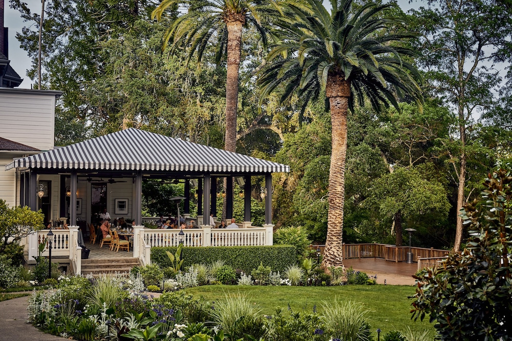 Madrona Manor by null