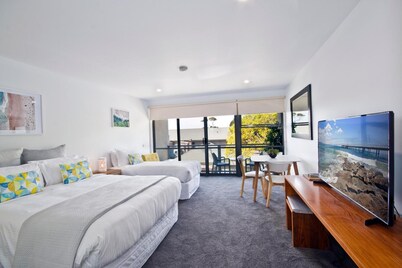 Lorne Bay View Motel