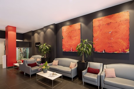 Sala de estar en el lobby