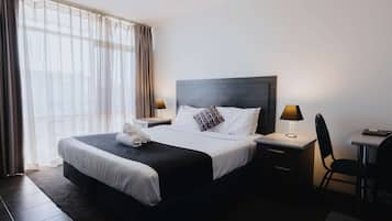 Standard Room, 1 Double Bed | Desk, soundproofing, iron/ironing board, free cots/infant beds