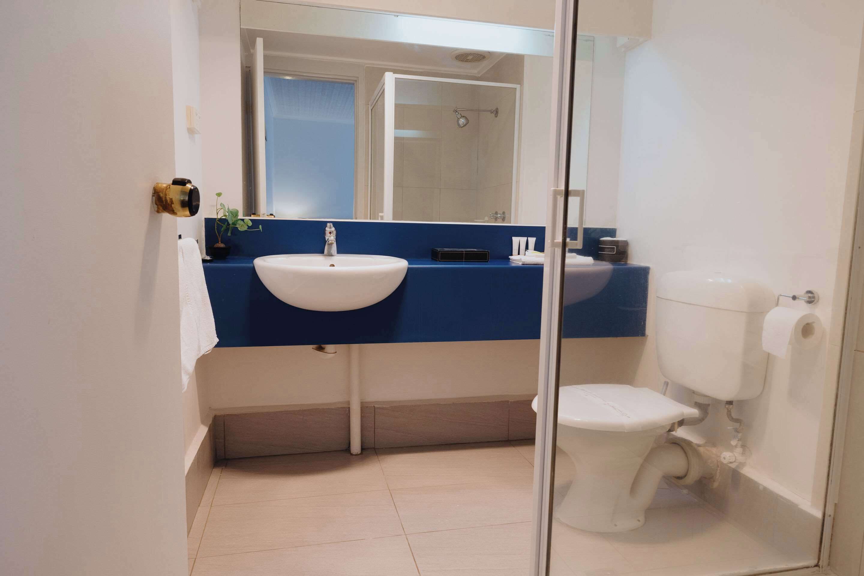 deluxe room, 1 queen bed | desk, soundproofing, iron/ironing board, free cots/infant beds