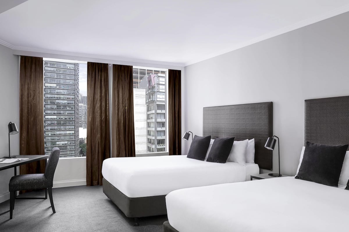 Studio, 2 Queen Beds