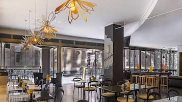 Frukostbuffé varje dag (AUD 30 per person)