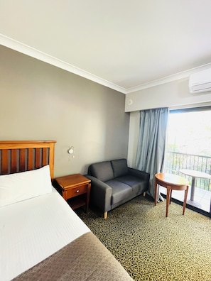 Desk, iron/ironing board, free WiFi, bed sheets