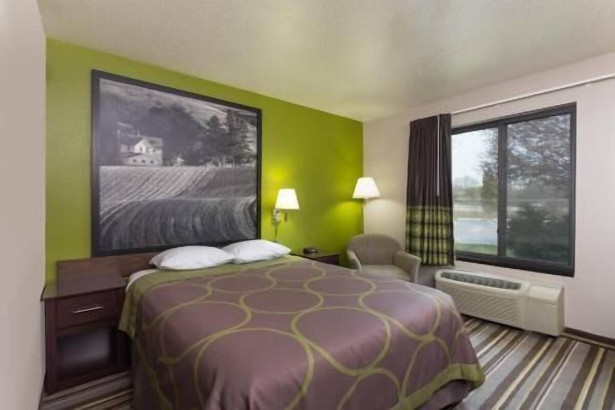 Iron/ironing board, free cots/infant beds, rollaway beds, free WiFi