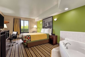 Studio Suite, 1 Queen Bed, Non Smoking | Iron/ironing board, free cots/infant beds, rollaway beds, free WiFi