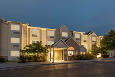 Microtel Inn & Suites by Wyndham Baltimore BWI Airport