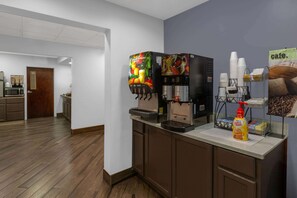 Free daily continental breakfast 