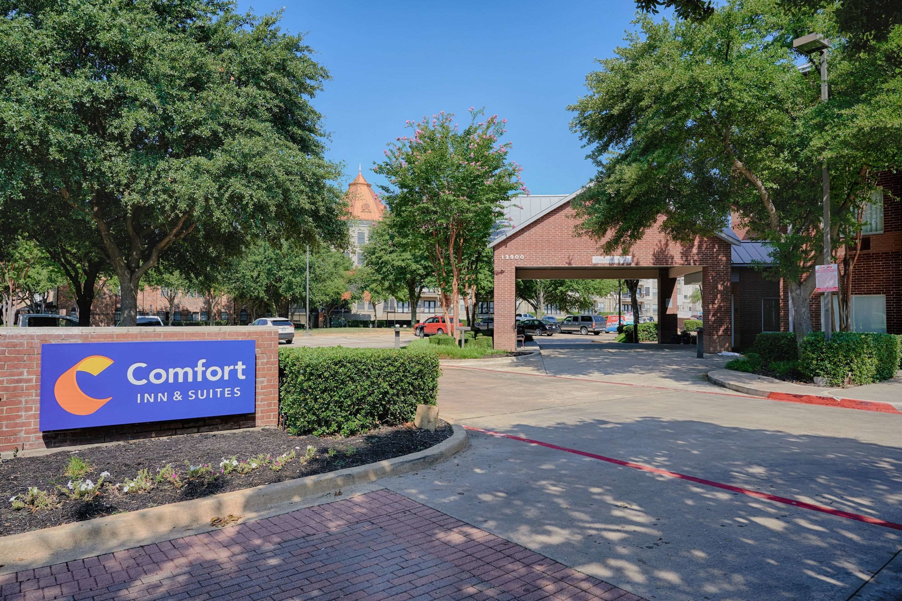 Photo - Comfort Inn & Suites North Dallas-Addison