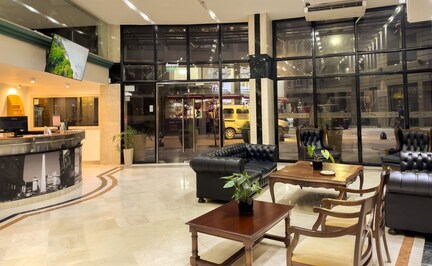 HR Plaza