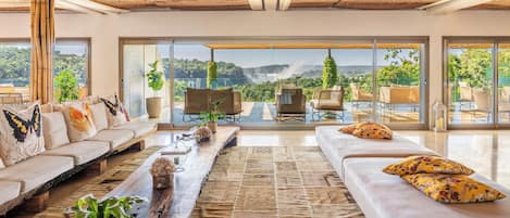 Sala de estar en el lobby