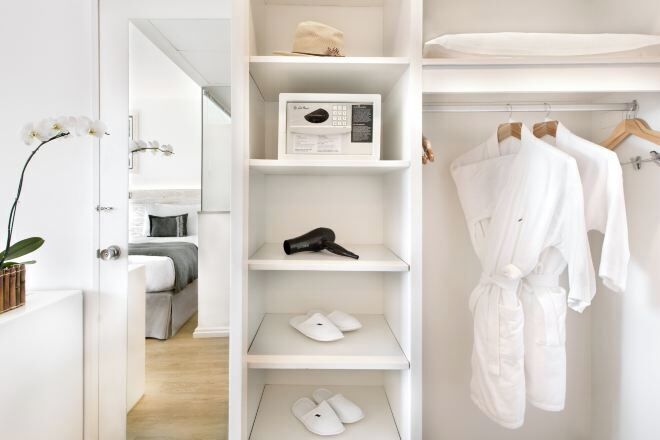 Egyptian cotton sheets, premium bedding, down duvets, minibar