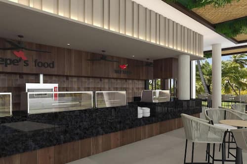 8 restaurants, breakfast, lunch, dinner served; Fusion cuisine