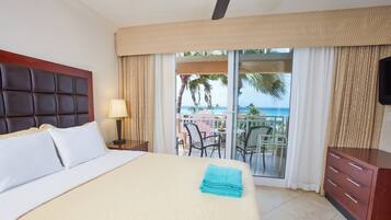 Zimmersafe, Verdunkelungsvorhänge, Bügeleisen/Bügelbrett, Babybetten