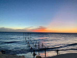 In Strandnähe, Cabañas (kostenlos), Liegestühle, Sonnenschirme