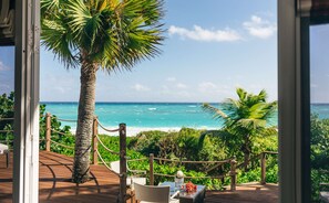 Casa de campo, varias camas, frente al mar | 1 dormitorio, ropa de cama hipoalergénica, caja fuerte y escritorio