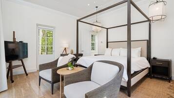 Three Bedroom Garden View Villa With Private Pool | Hypo-allergenic bedding, in-room safe, desk, soundproofing