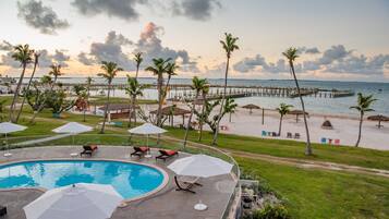 Private beach, white sand, free beach cabanas, sun-loungers