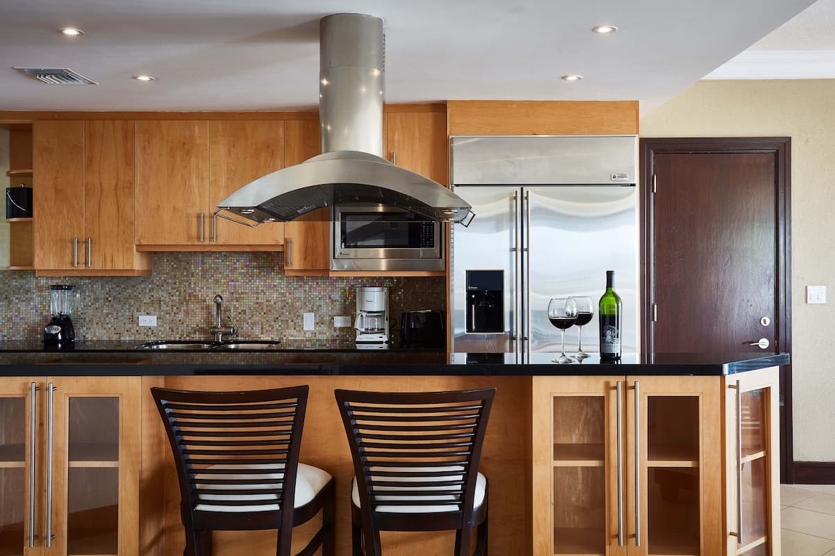 down duvets, in-room safe, desk, blackout curtains