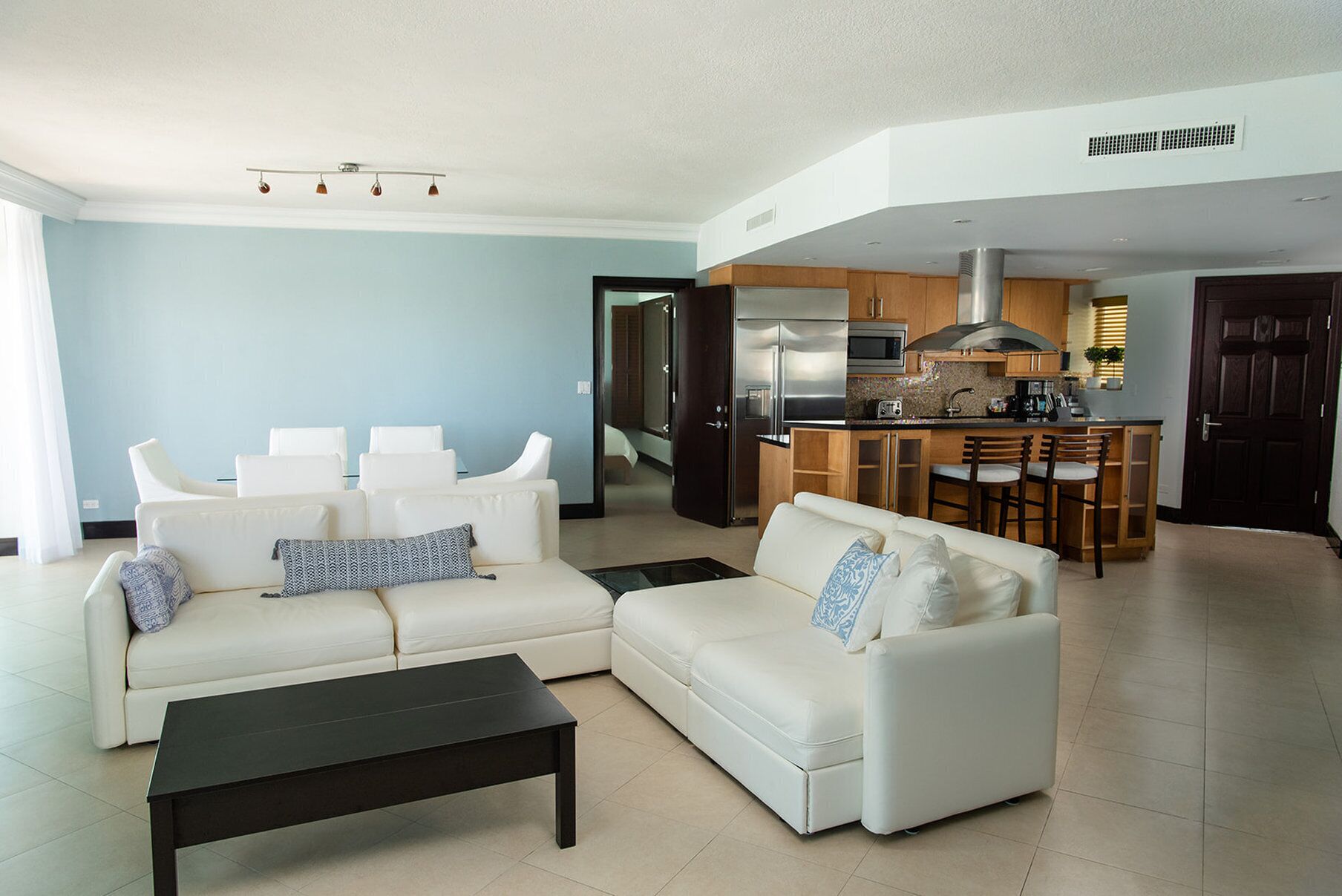 deluxe room, 2 bedrooms (residence) | down duvets, in-room safe, desk, blackout curtains