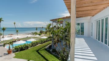 Private beach, white sand, free beach cabanas, sun-loungers