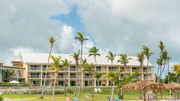 Private beach, white sand, free beach cabanas, sun loungers