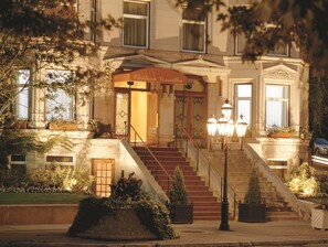 المنشأة من الخارج