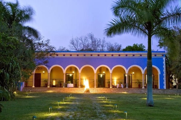 Fachada de la propiedad