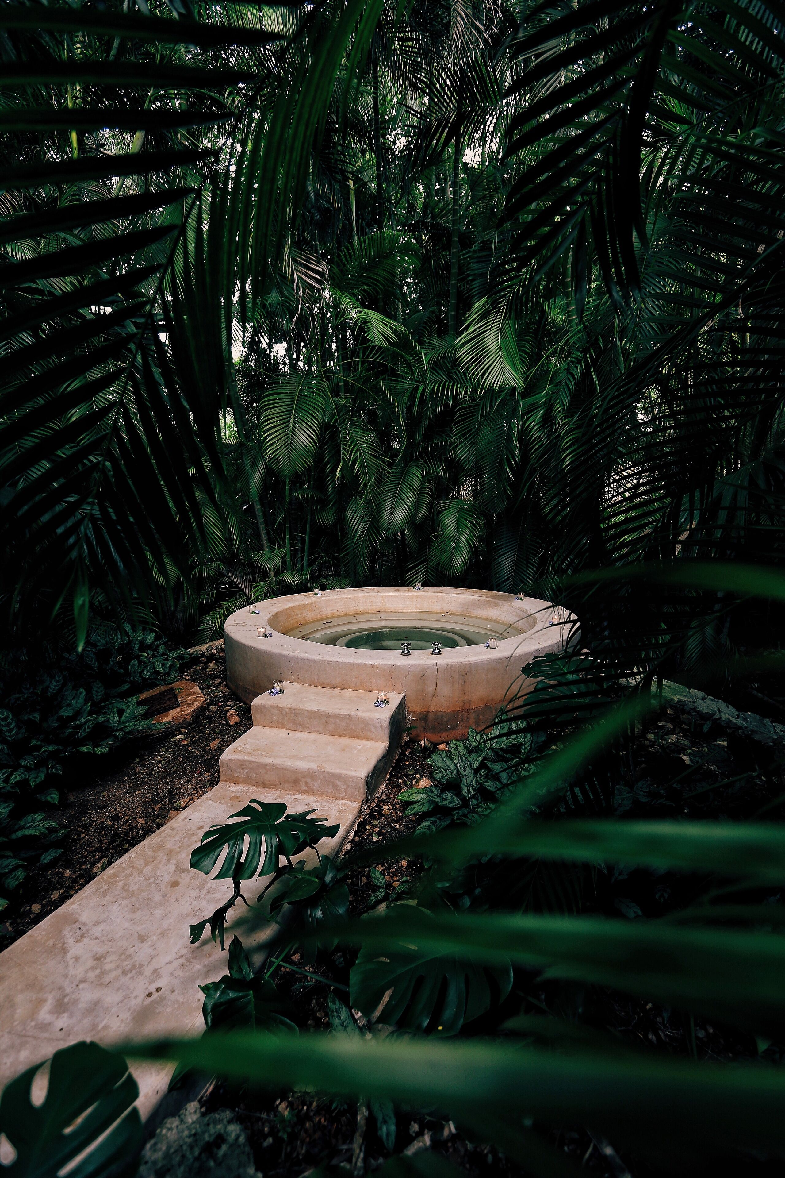 deluxe room, 1 king bed | private spa tub