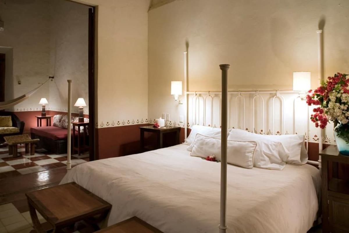 Phòng Suite Deluxe, 1 giường cỡ king | Bộ đồ giường cao cấp, minibar, két bảo mật tại phòng 