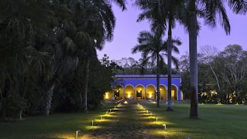 Entrada de la propiedad