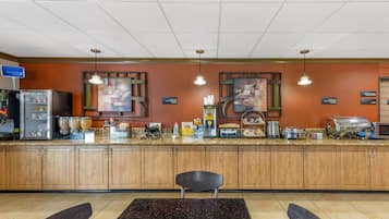 Free daily continental breakfast