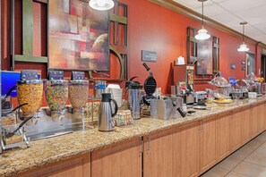 Free daily continental breakfast 
