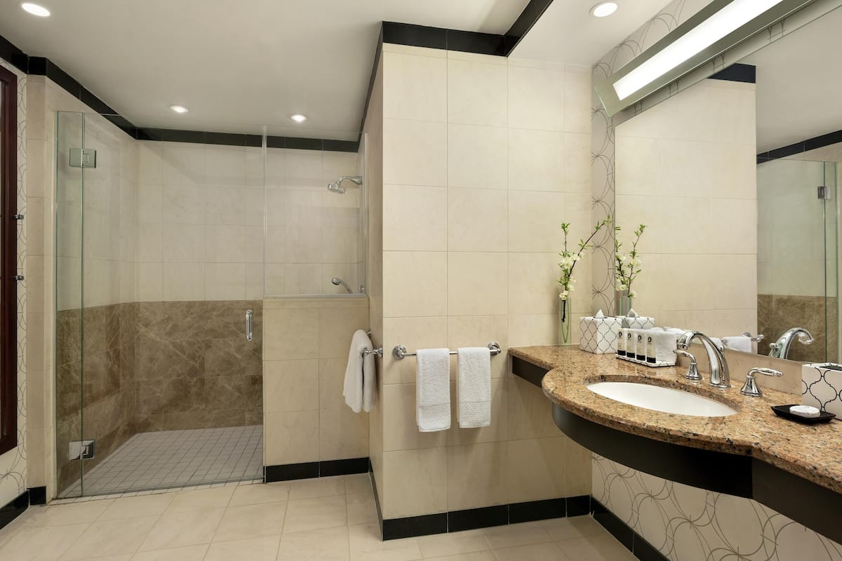 1 bedroom, premium bedding, minibar, in-room safe
