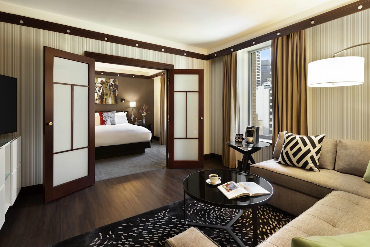 Ropa de cama de alta calidad y minibar 