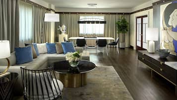 Premium bedding, minibar, in-room safe, desk