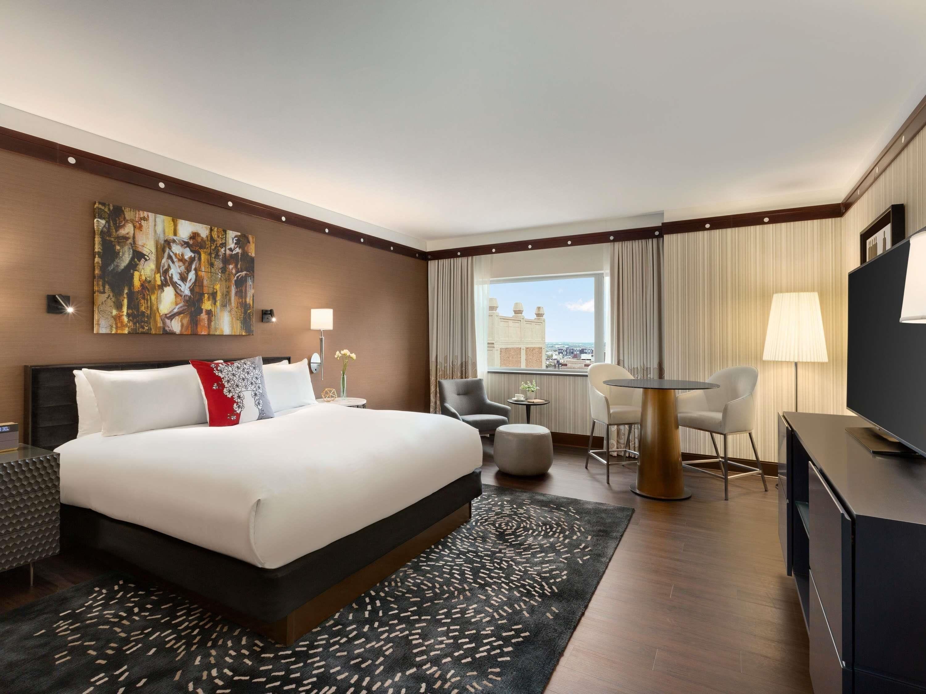 Ropa de cama de alta calidad y minibar 